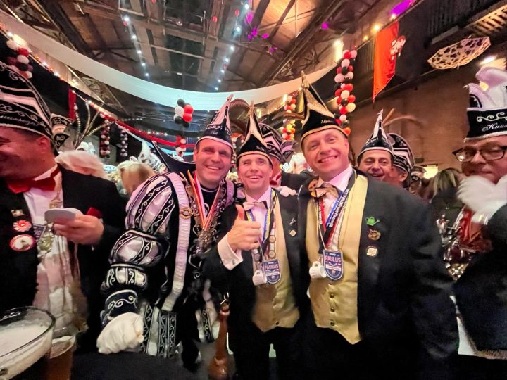 Zandhazen on Tour: Een Skon Avondje Heikneuters & Kuusse